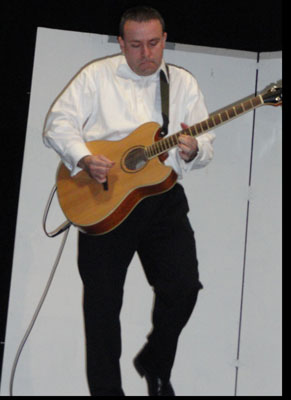 Earl Miller, lead guitar