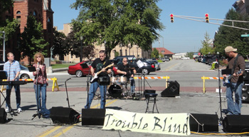 Trouble Blind band at Sunflower Fair